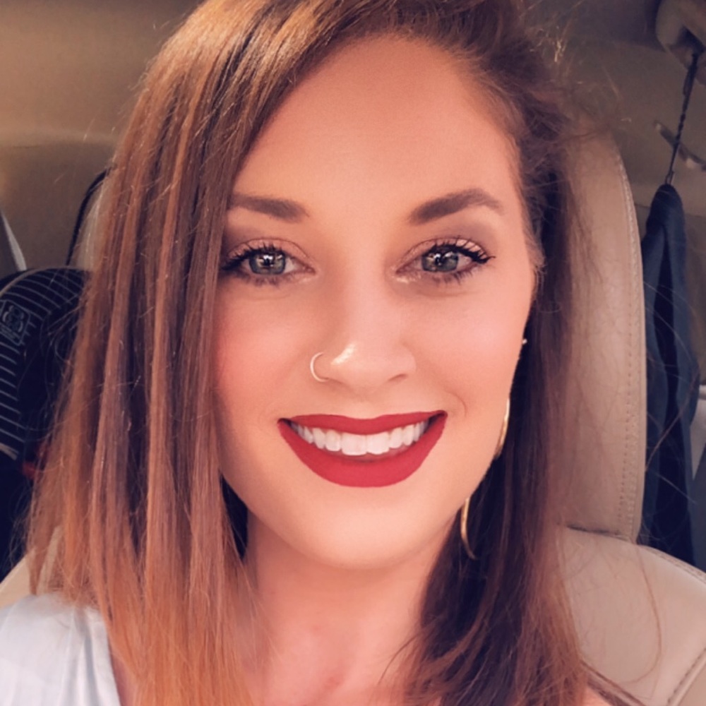 Meet your Posher, Lauren